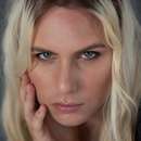 Kinky Trans Woman Seeks Dominant Men For Bondage Play Exploration.